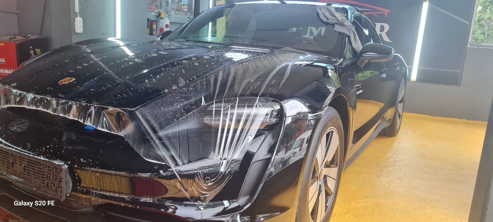 şeffaf renkli desenli otomobil araç motorsiklet ppf kaplama